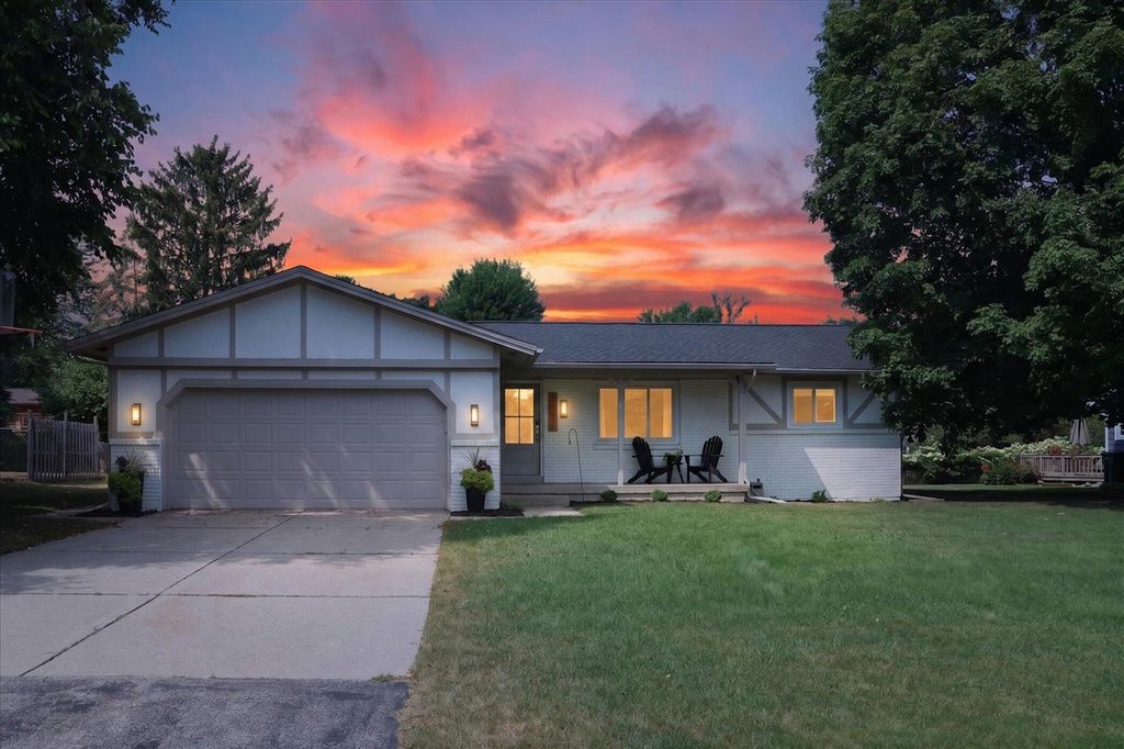 6287 Patagonia Drive, Grand Rapids, MI 49546