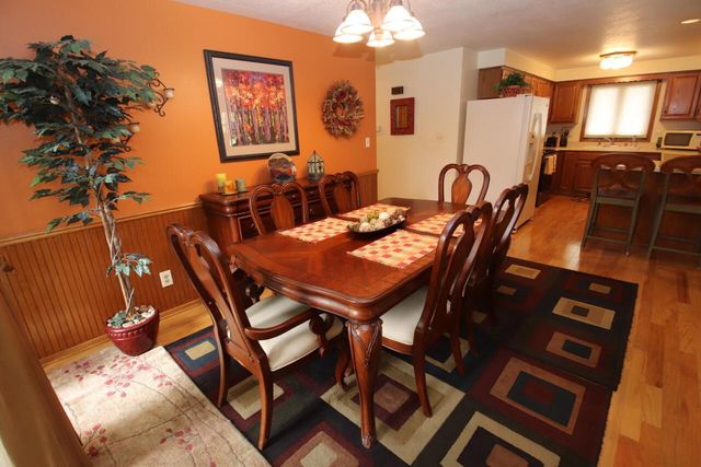 2104 Camelot BOULEVARD, Sheboygan, WI 53081