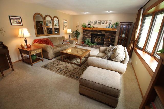 2104 Camelot BOULEVARD, Sheboygan, WI 53081