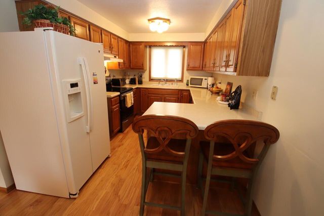 2104 Camelot BOULEVARD, Sheboygan, WI 53081