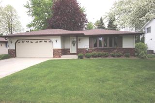 2104 Camelot BOULEVARD, Sheboygan, WI 53081