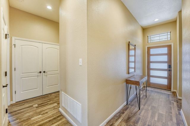 320 Kaanapali LN, Bastrop, TX 78602