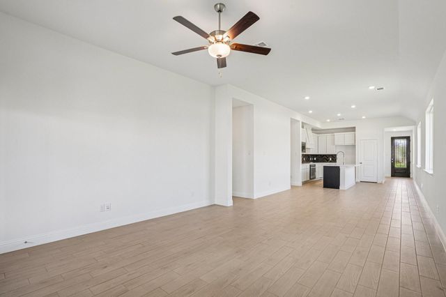 4018 Honeyspring Drive, Missouri City, TX 77459
