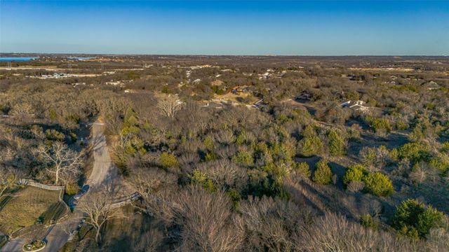2220 Walter Smith Court, Azle, TX 76020