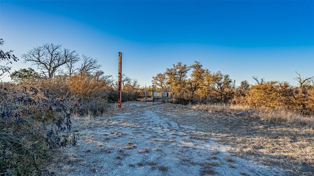 2220 Walter Smith Court, Azle, TX 76020