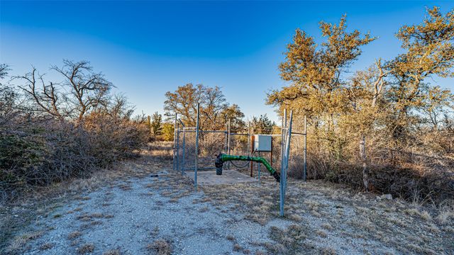 2220 Walter Smith Court, Azle, TX 76020