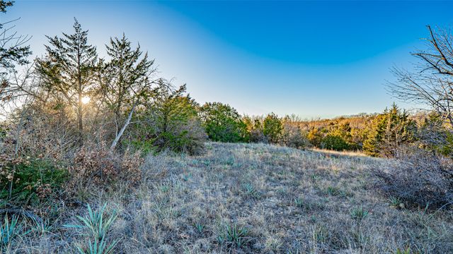 2220 Walter Smith Court, Azle, TX 76020