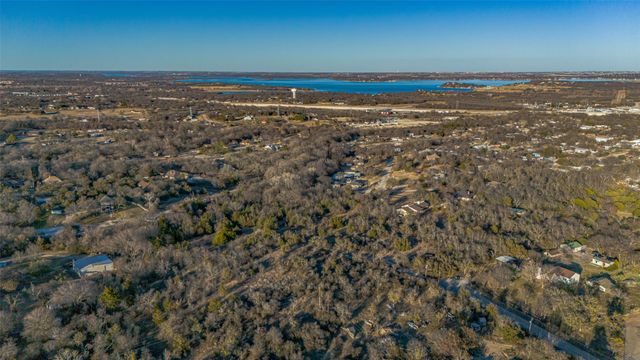 2220 Walter Smith Court, Azle, TX 76020