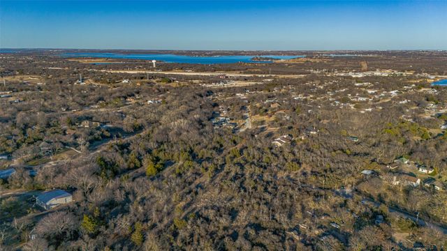 2220 Walter Smith Court, Azle, TX 76020