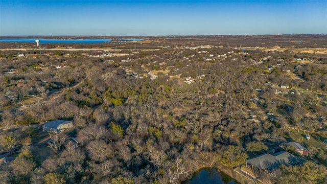 2220 Walter Smith Court, Azle, TX 76020