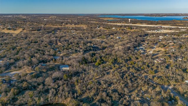 2220 Walter Smith Court, Azle, TX 76020