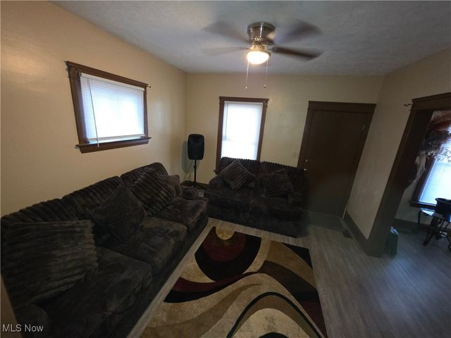 3477 W 63rd Street, Cleveland, OH 44102