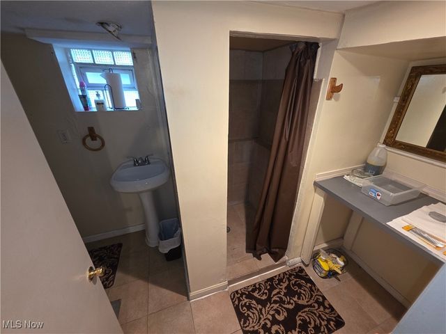 3477 W 63rd Street, Cleveland, OH 44102