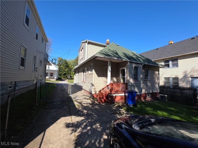 3477 W 63rd Street, Cleveland, OH 44102