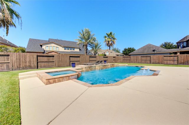 28318 Wild Mustang Lane, Fulshear, TX 77441