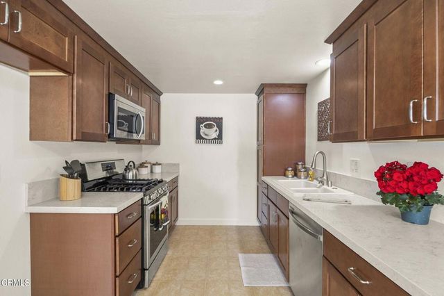 9417 9419 Petit Court, Ventura, CA 93004