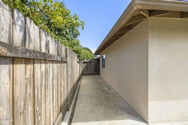 9417 9419 Petit Court, Ventura, CA 93004