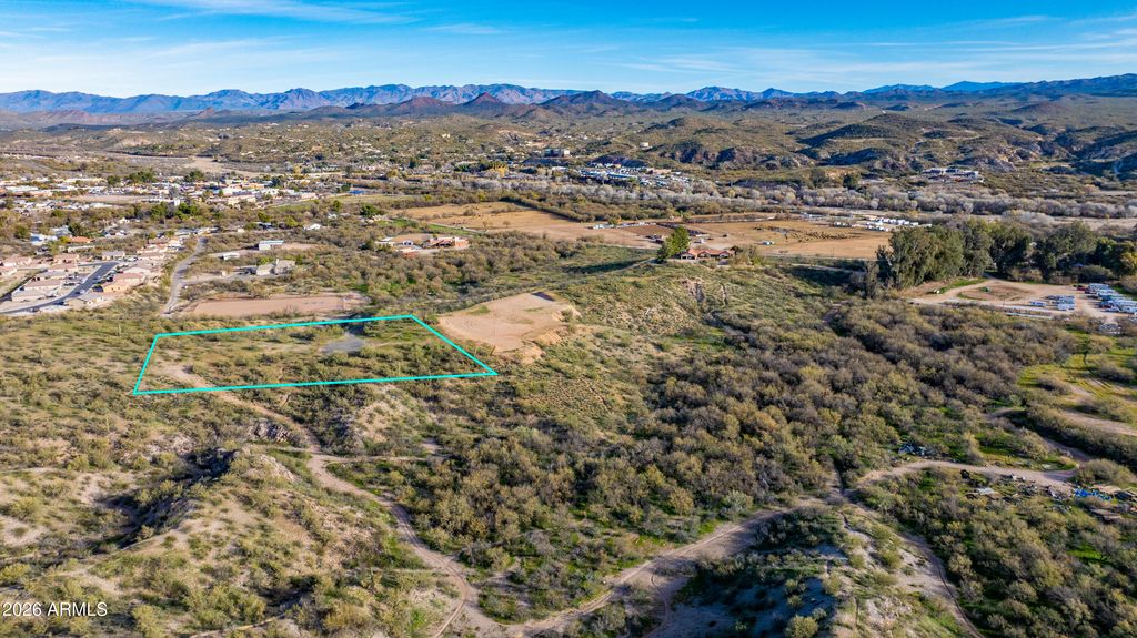 215 S HOWARD Court -, Wickenburg, AZ 85390 — exterior