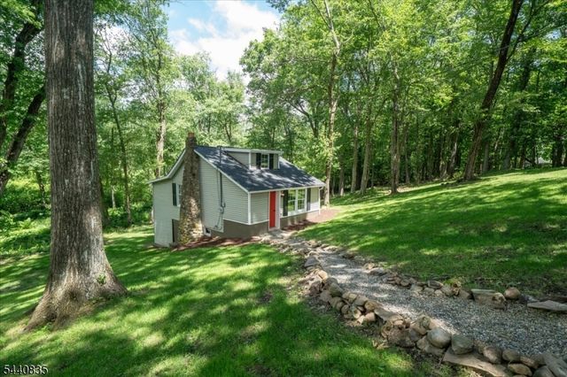 20 Kingsland Ave, Stanhope Boro, NJ 07874