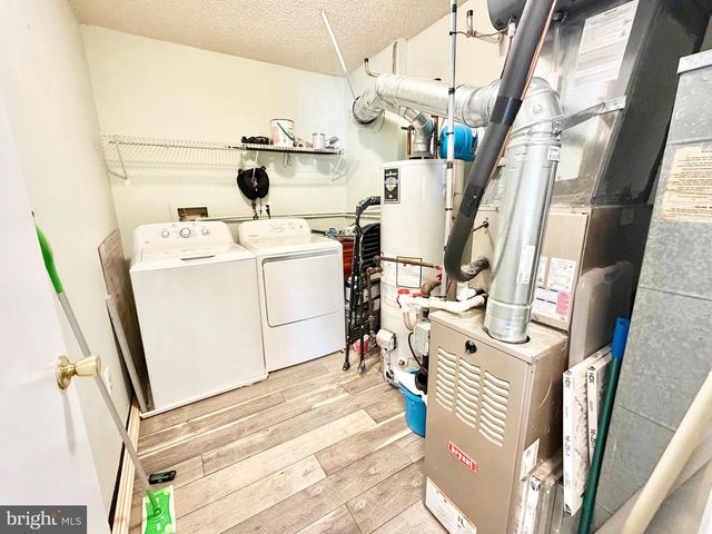 21 JOYNER, Lawrenceville, NJ 08648