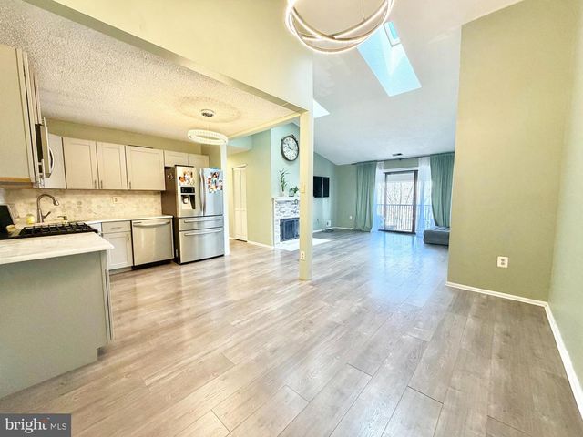 21 JOYNER, Lawrenceville, NJ 08648