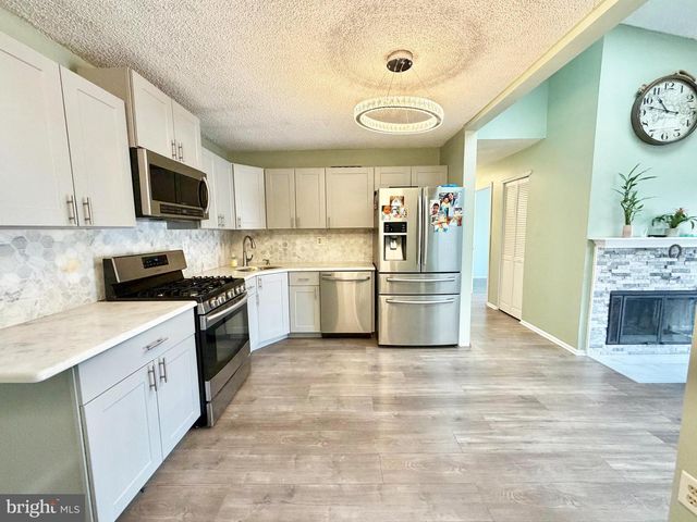 21 JOYNER, Lawrenceville, NJ 08648