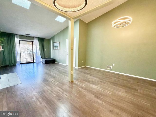 21 JOYNER, Lawrenceville, NJ 08648