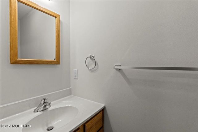415 Dover Road, Toms River, NJ 08757