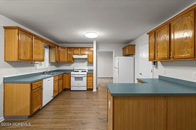 415 Dover Road, Toms River, NJ 08757