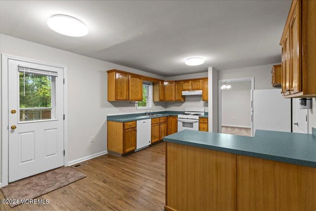 415 Dover Road, Toms River, NJ 08757