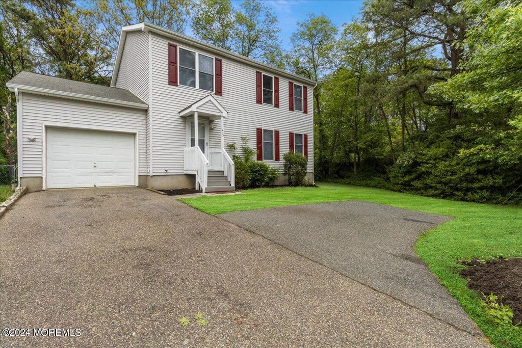415 Dover Road, Toms River, NJ 08757