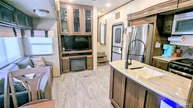 553 Escambia Loop, Lillian, AL 36549