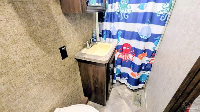 553 Escambia Loop, Lillian, AL 36549