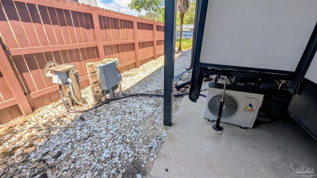 553 Escambia Loop, Lillian, AL 36549