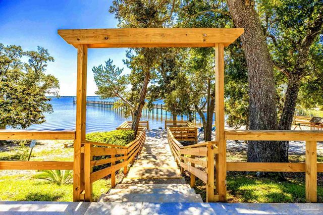 553 Escambia Loop, Lillian, AL 36549