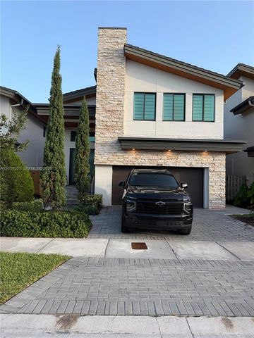 10218 NW 76th Terrace, Doral, FL 33178