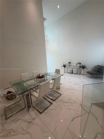 10218 NW 76th Terrace, Doral, FL 33178