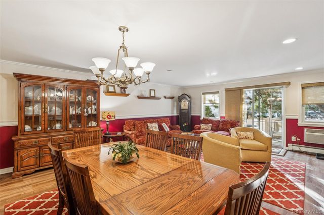 10 Glen Hollow Drive C1, Holtsville, NY 11742