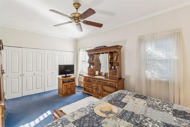 10 Glen Hollow Drive C1, Holtsville, NY 11742