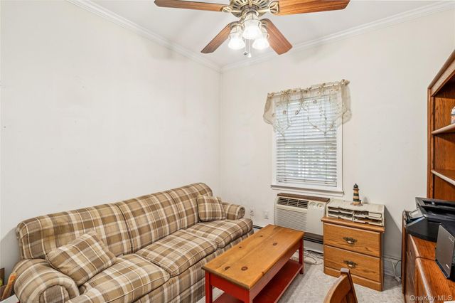 10 Glen Hollow Drive C1, Holtsville, NY 11742