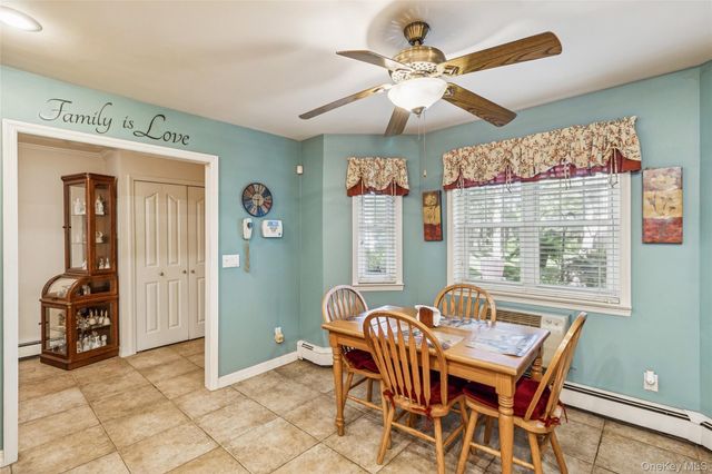 10 Glen Hollow Drive C1, Holtsville, NY 11742