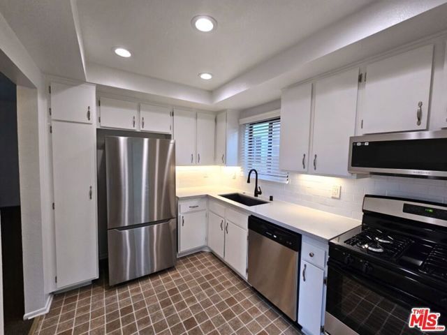 2349 S Bentley Avenue 8, Los Angeles, CA 90064