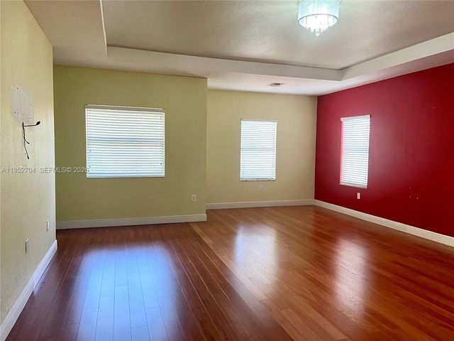 11433 SW 242nd Ln 11433, Homestead, FL 33032