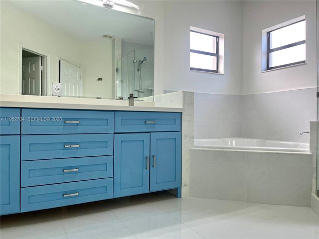 11433 SW 242nd Ln 11433, Homestead, FL 33032