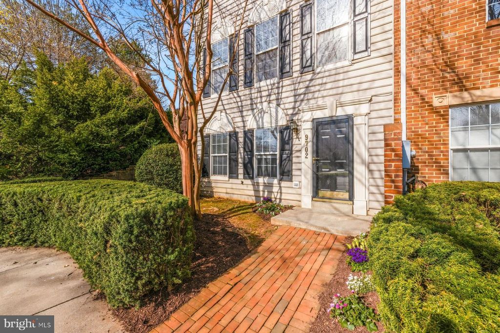 Image 1 of property listing at 9702 WASHINGTONIAN BLVD, Gaithersburg, MD 20878