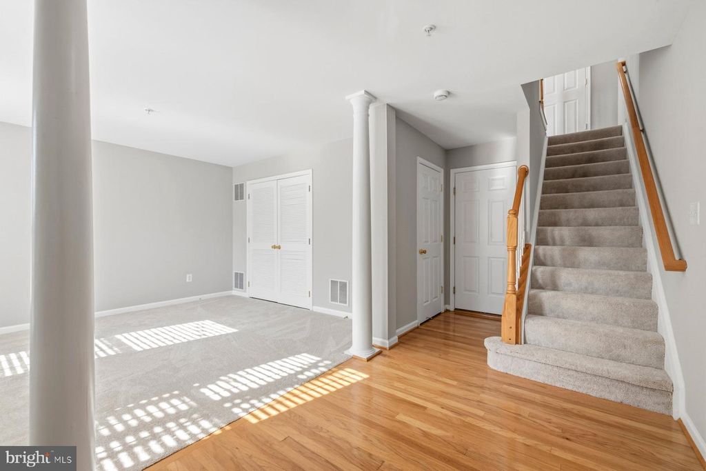 Image 28 of property listing at 9702 WASHINGTONIAN BLVD, Gaithersburg, MD 20878