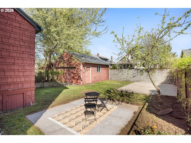 5116 Ne 15TH Ave, Portland, OR 97211