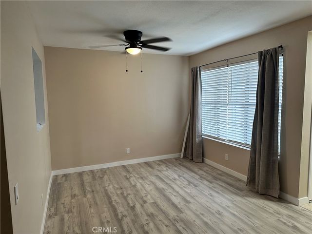 42801 42801 15th W, Lancaster, CA 93534