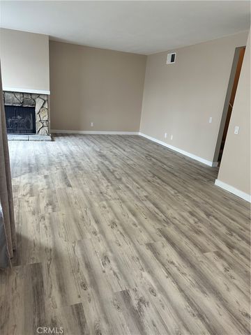 42801 42801 15th W, Lancaster, CA 93534