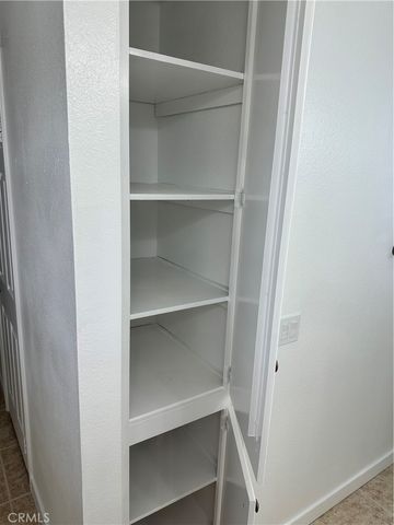 42801 42801 15th W, Lancaster, CA 93534